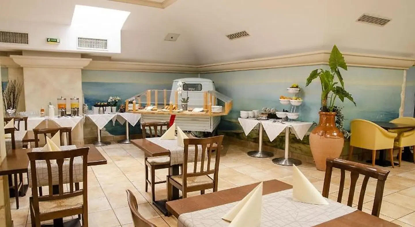 Du Faucon Restaurant
