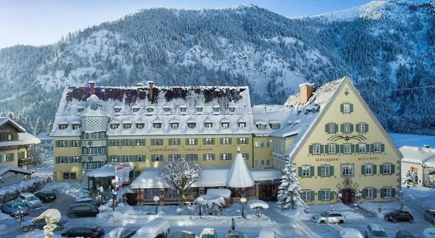 Klosterhotel Ettal Ludwig der Bayer Aussenansicht