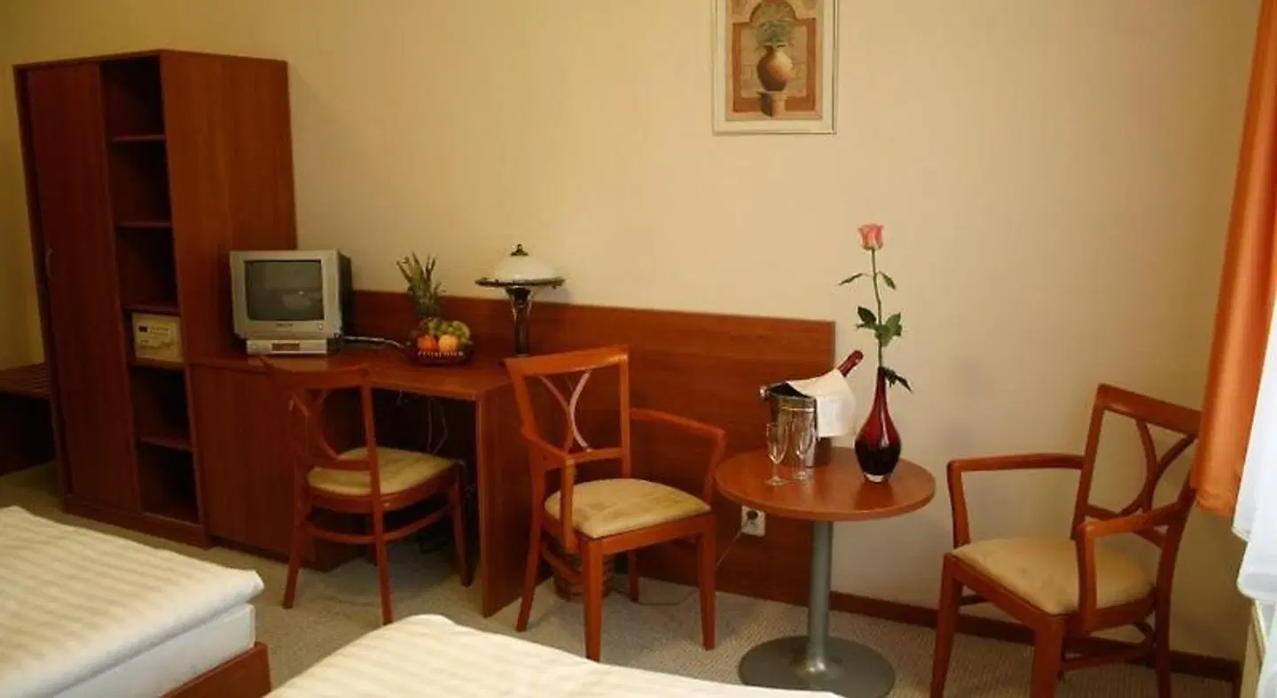 Alexis ROOM_EXAMPLE