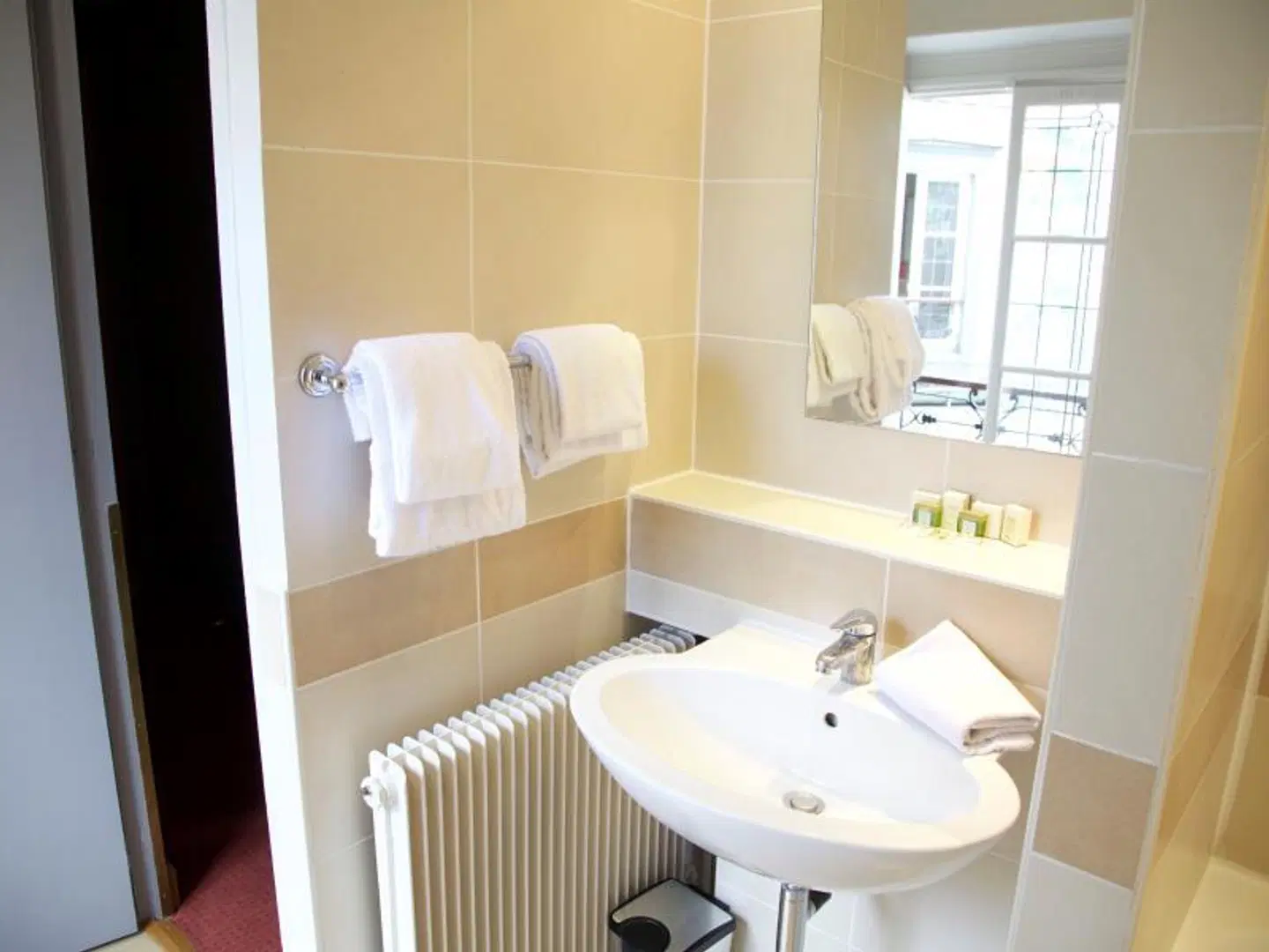 Grand Hôtel Des Gobelins Badezimmer