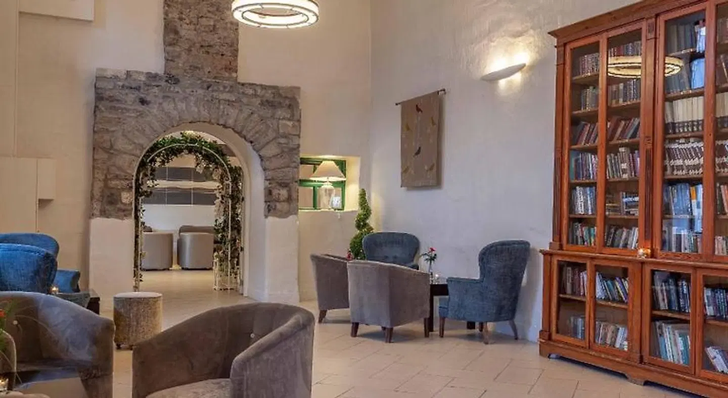 Castle Dargan LOUNGE_LOBBY