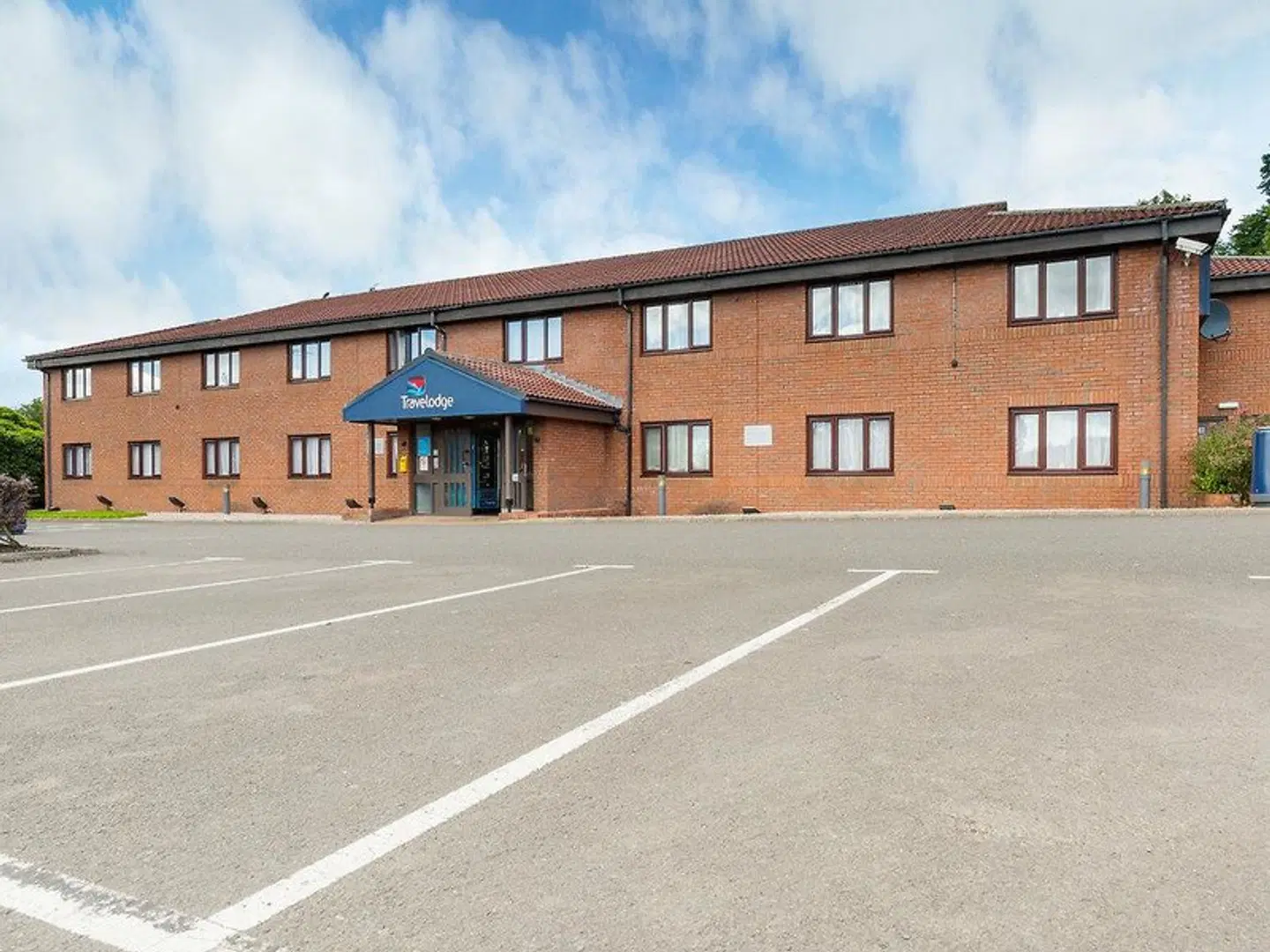 ibis budget Dundee Camperdown EXTERIOR
