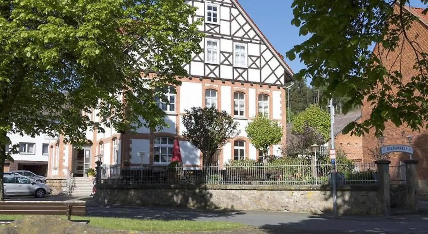 Pfeifferling EXTERIOR
