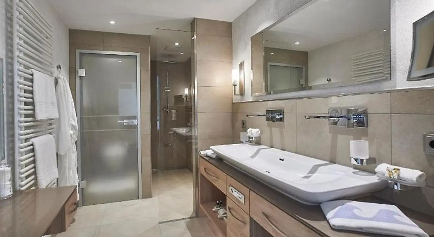 Badhotel Sternhagen Badezimmer