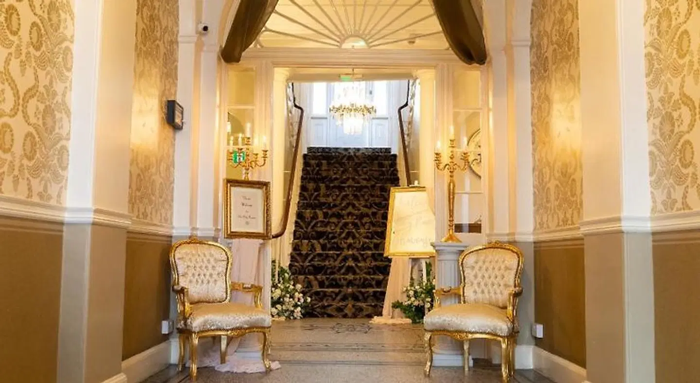 The City Rooms LOUNGE_LOBBY