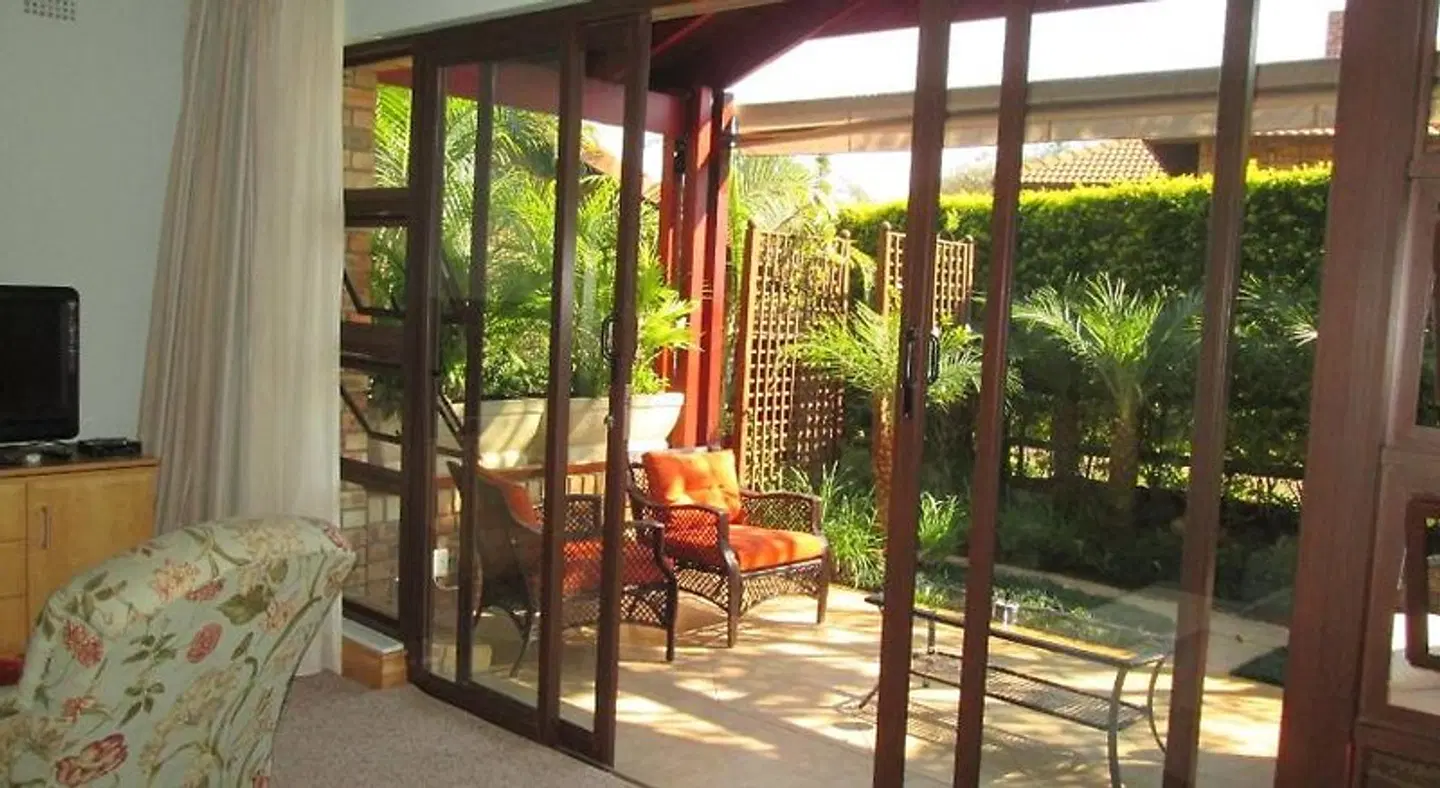 Schneider's Guest House Terrasse