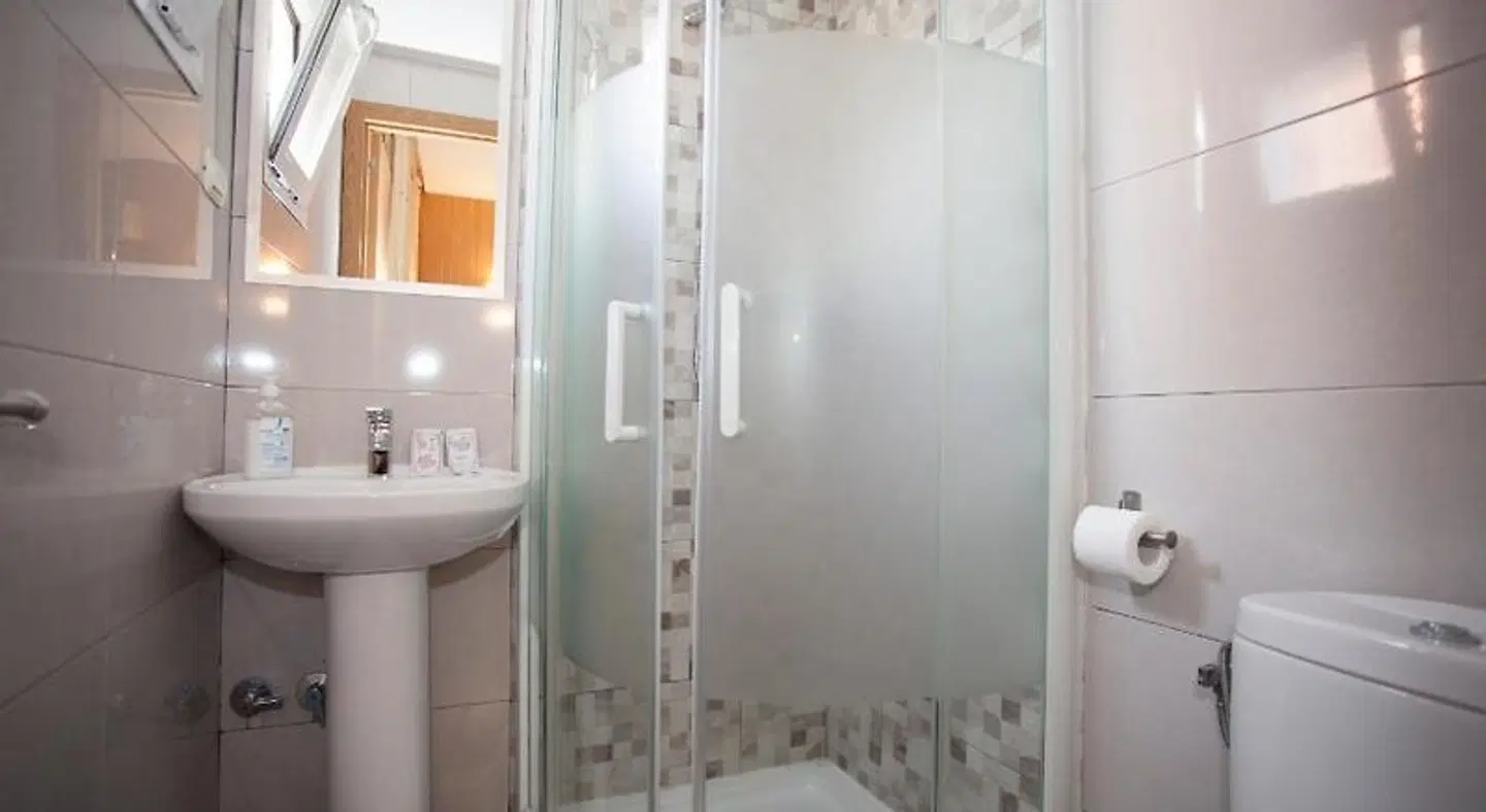 Hospedaje Los Rosales Badezimmer
