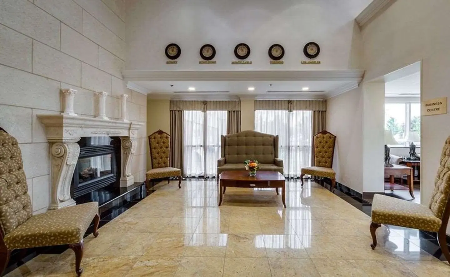 Monte Carlo Inn Vaughan Suites LOUNGE_LOBBY