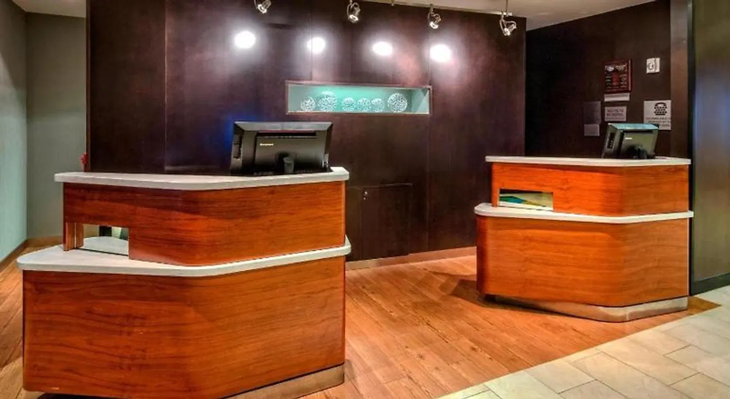 Courtyard by Marriott Alexandria LOUNGE_LOBBY