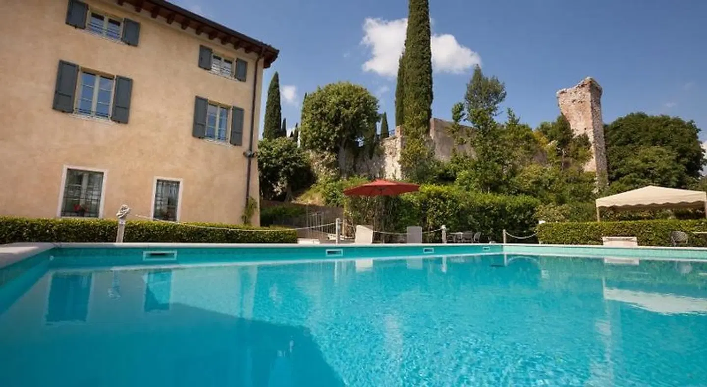 Residence Antica Torre OUTDOOR_POOL