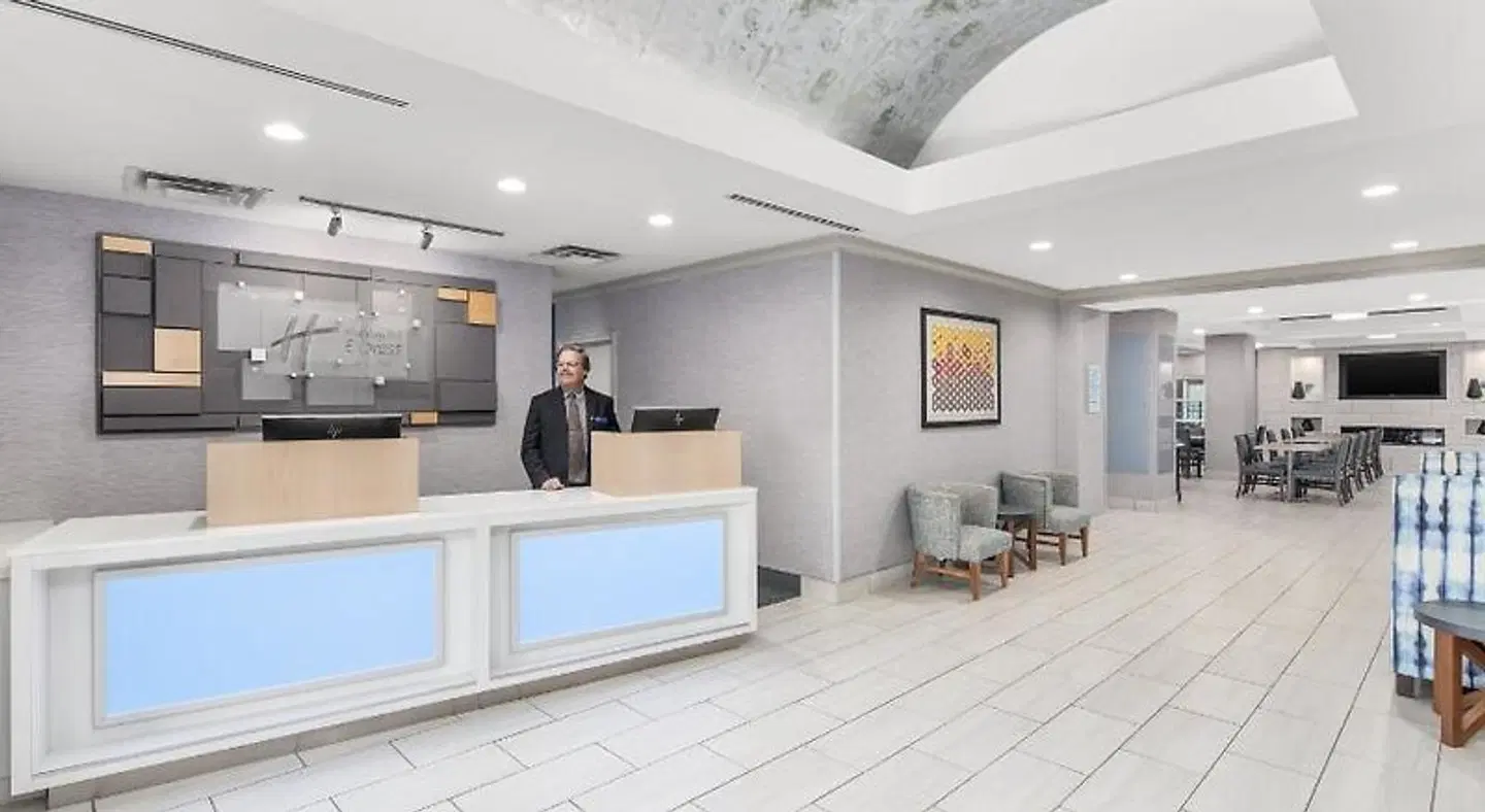 Holiday Inn Express & Suites Greenville-I-85 & Woodruff Rd by IHG LOUNGE_LOBBY