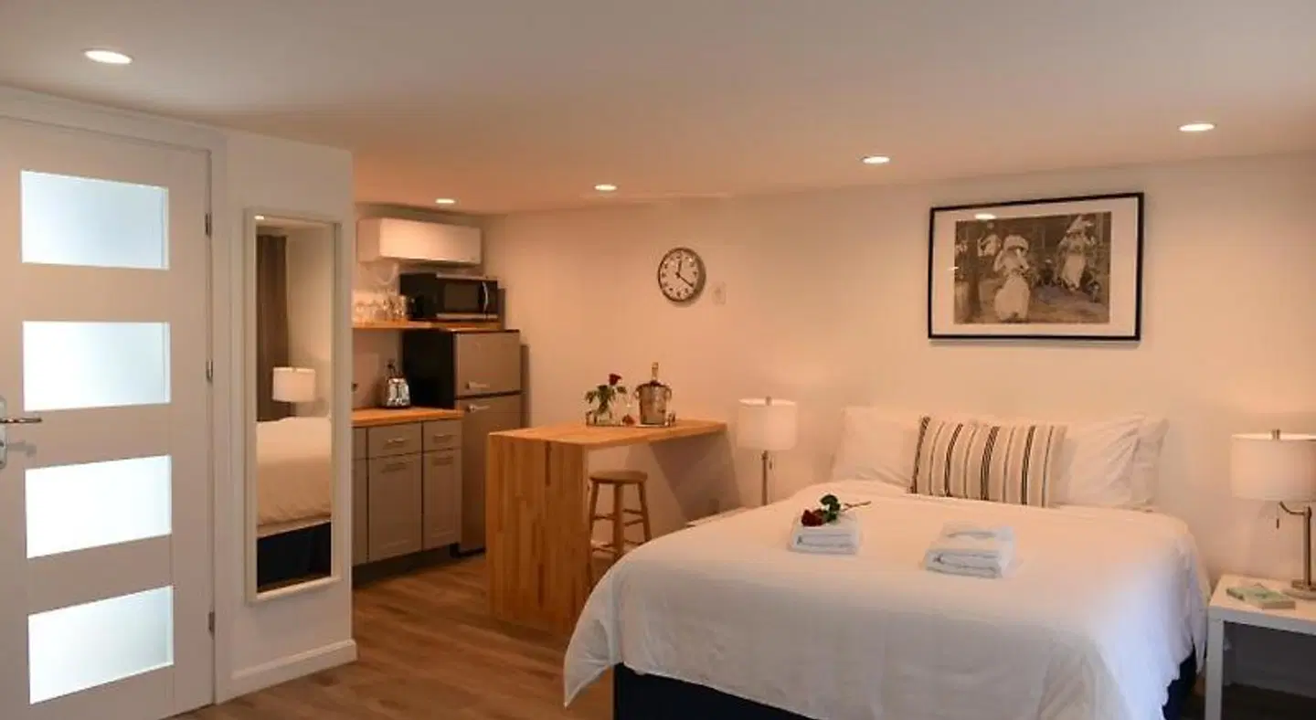 Cape Cod Veranda ROOM_EXAMPLE