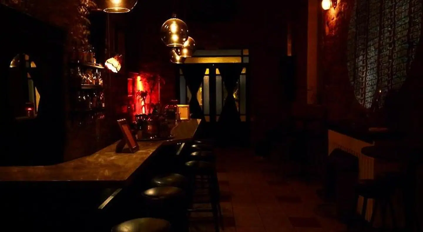 Metropole Hotel Bar