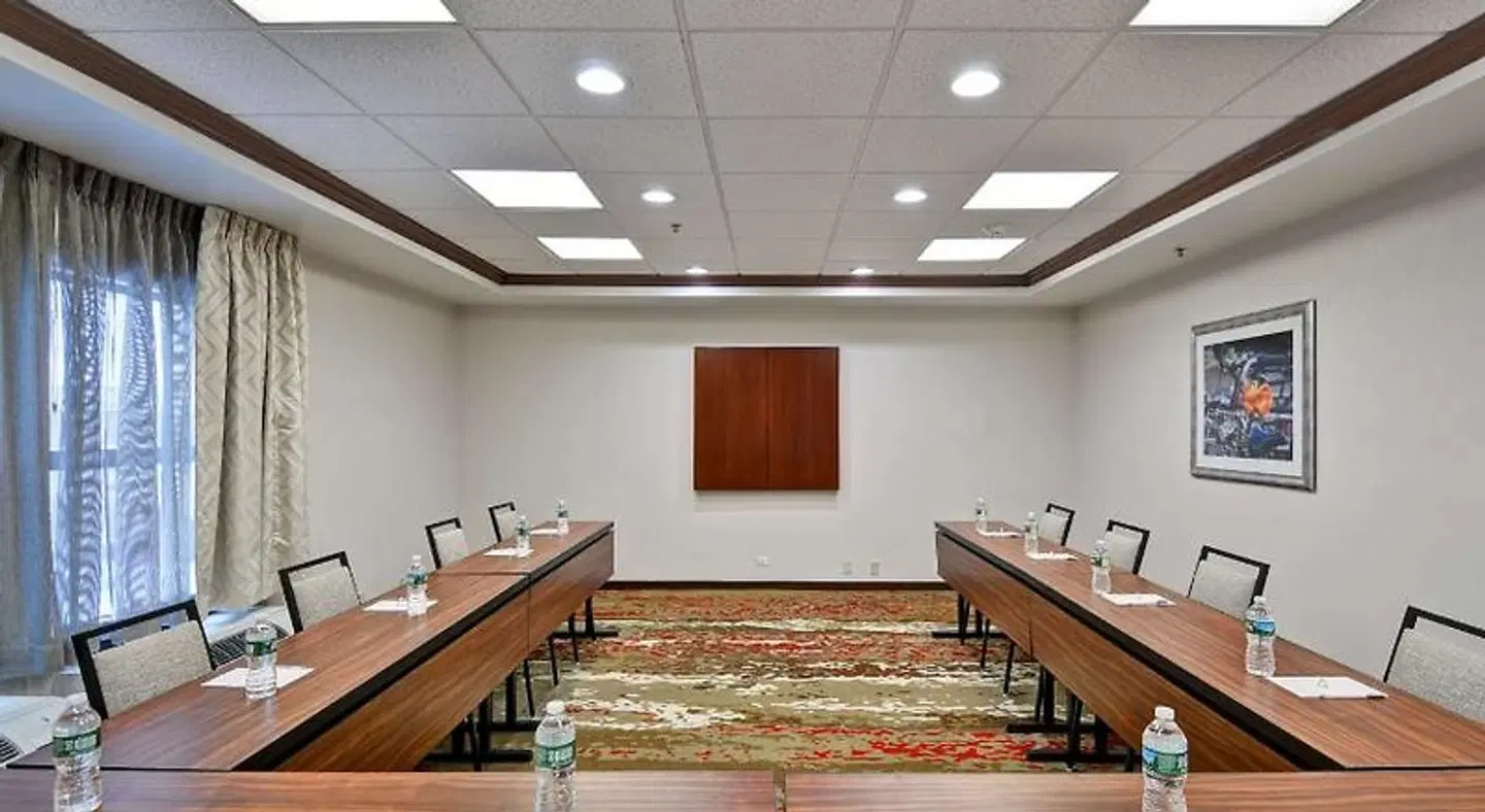 Hampton Inn Albany-Wolf Road (Airport) Konferenz