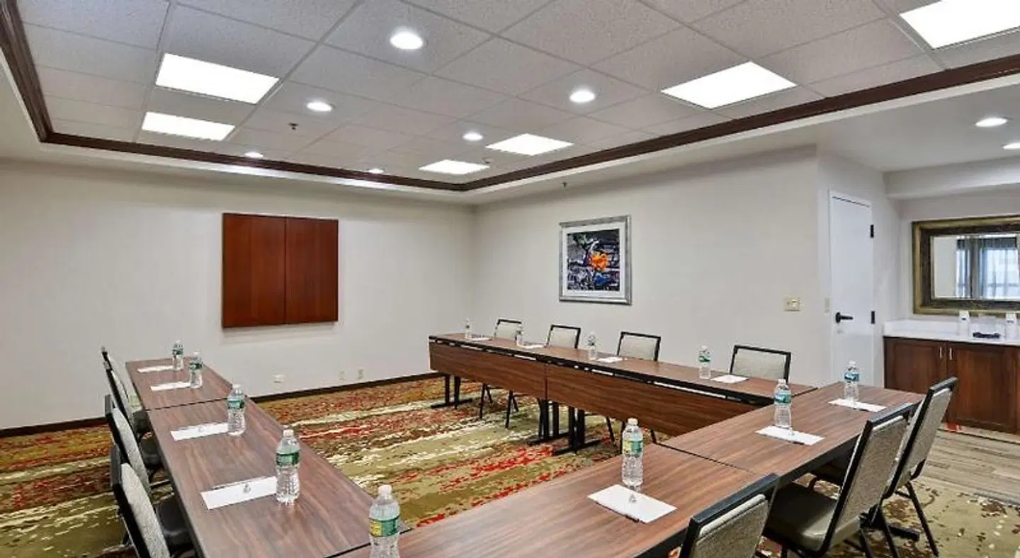 Hampton Inn Albany-Wolf Road (Airport) Konferenz