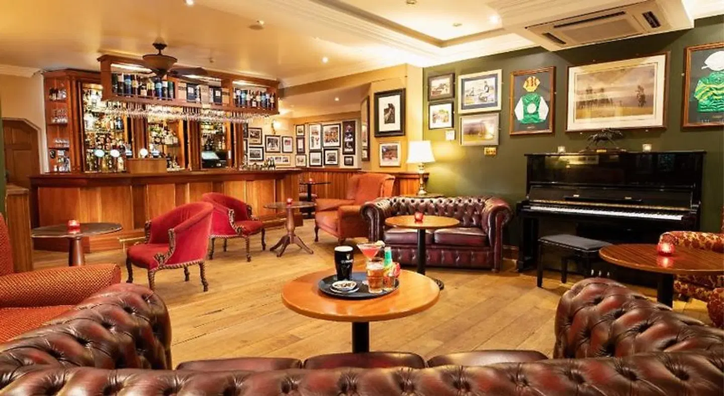 Bunratty Manor Bar