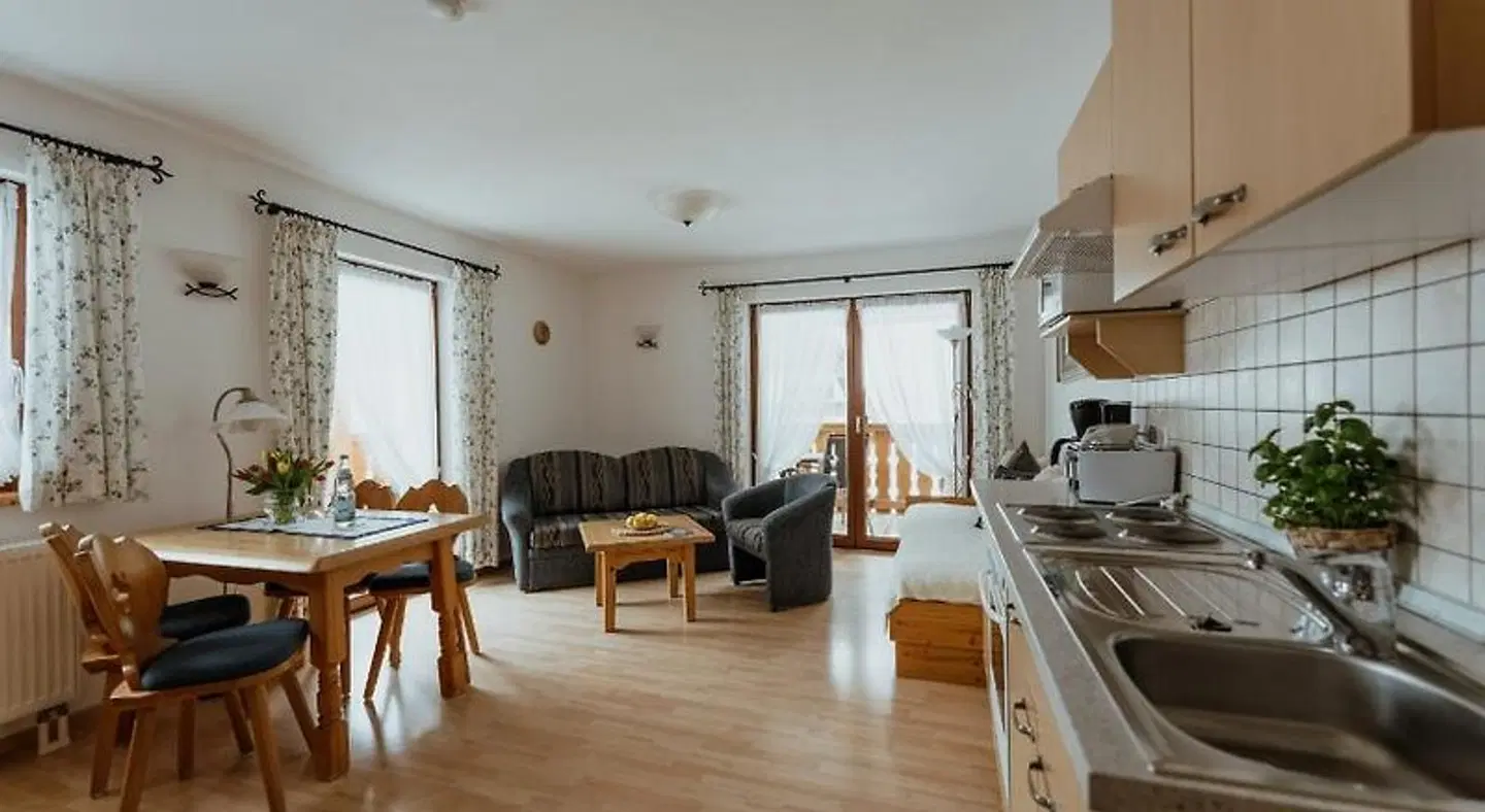 Schwarzwald Hotel-Pension Kräutle ROOM_EXAMPLE