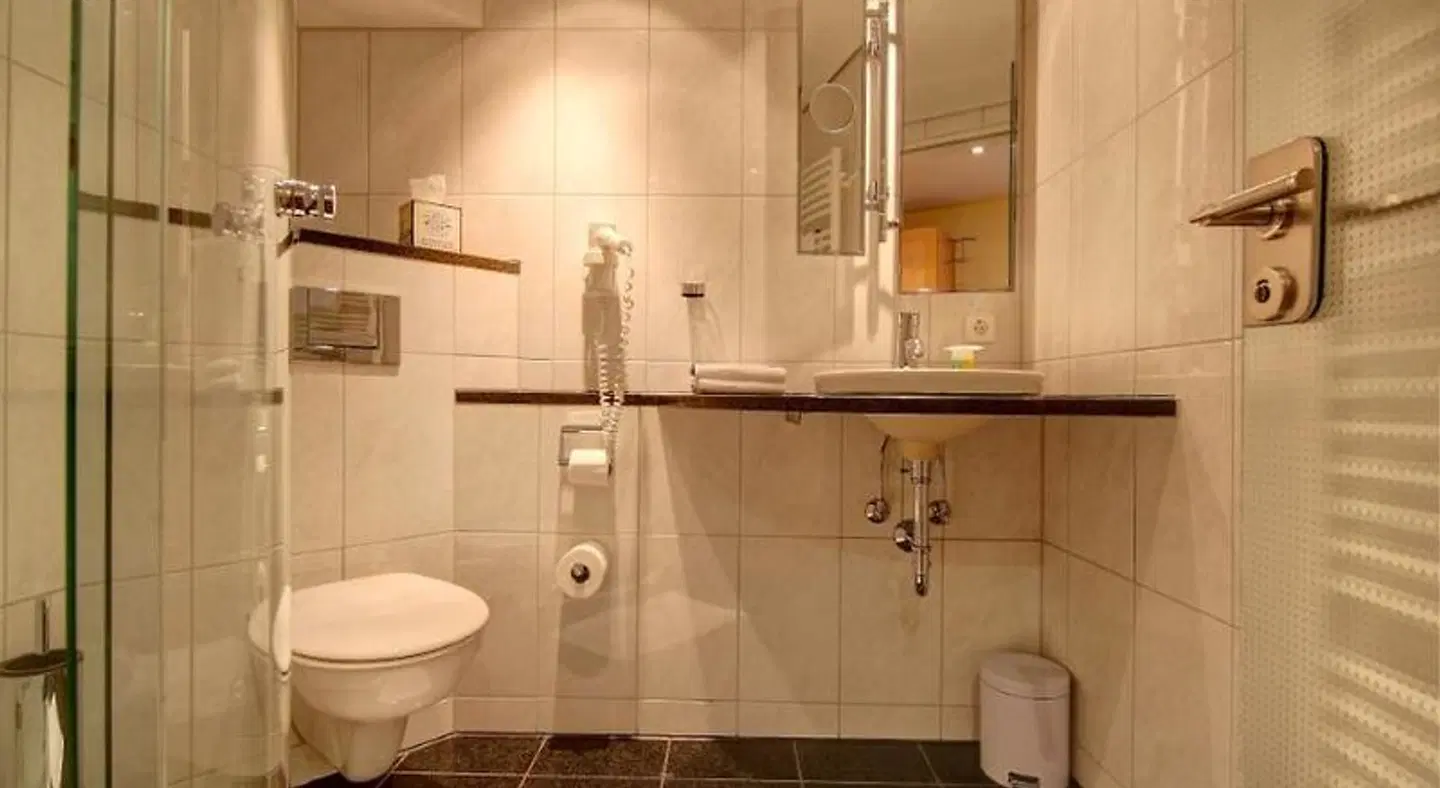 Adler Badezimmer