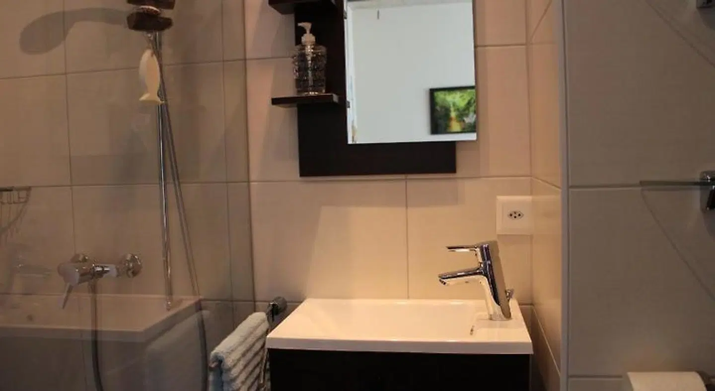 Chambres d'hôtes - Les Petites Chambres de la Bleue Maison Badezimmer
