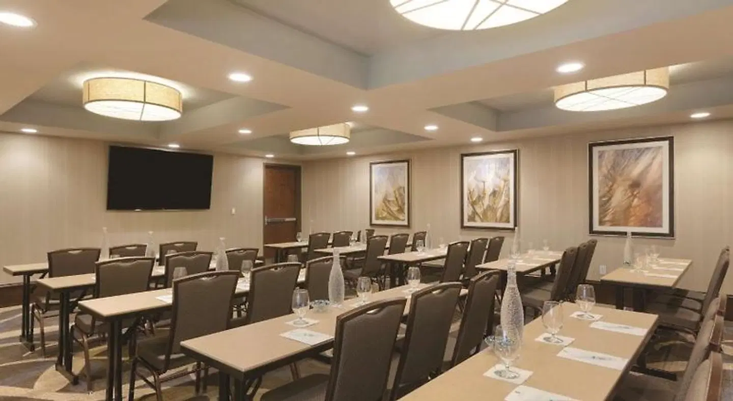Embassy Suites by Hilton Saratoga Springs Konferenz
