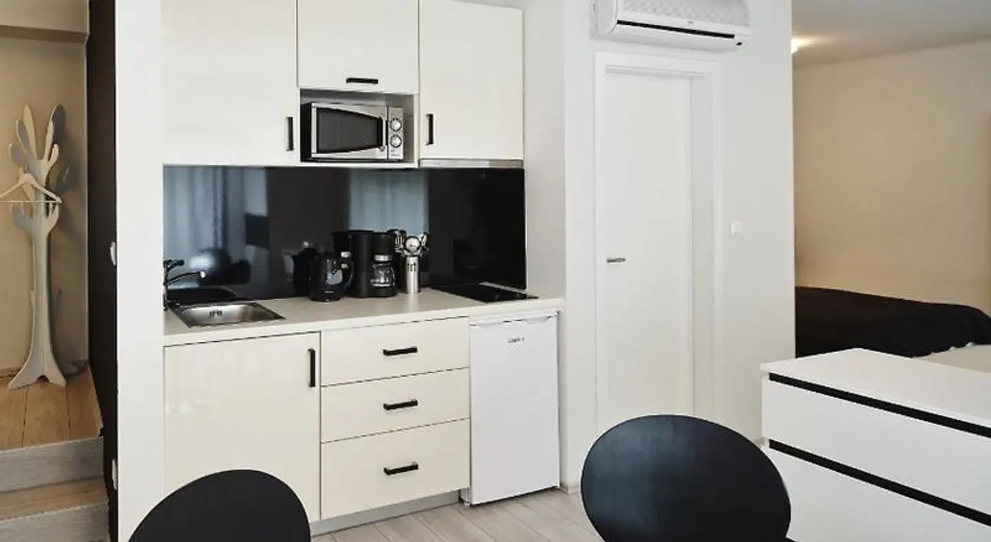 Design Studios Svi-Mi ROOM_EXAMPLE