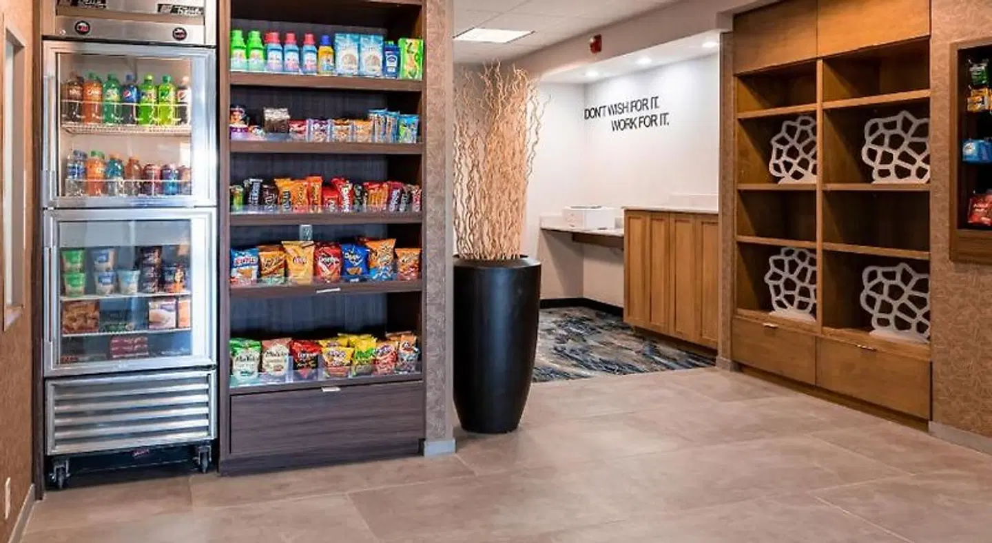Fairfield Inn by Marriott Evansville West Bar