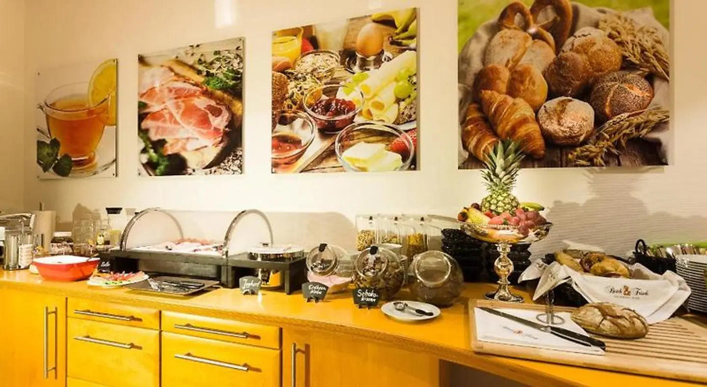 Wuschl Lounge Restaurant