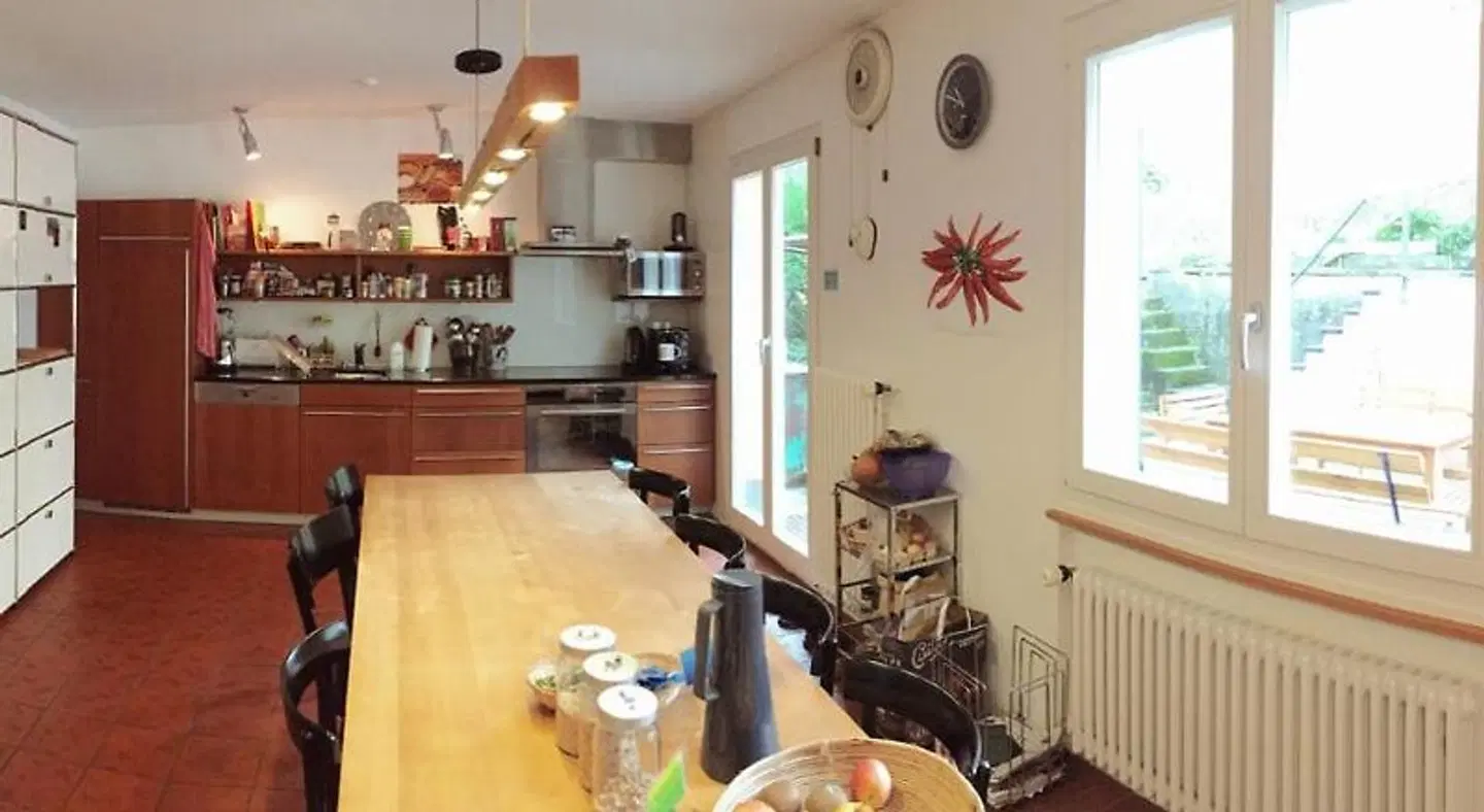 Tomsi Restaurant