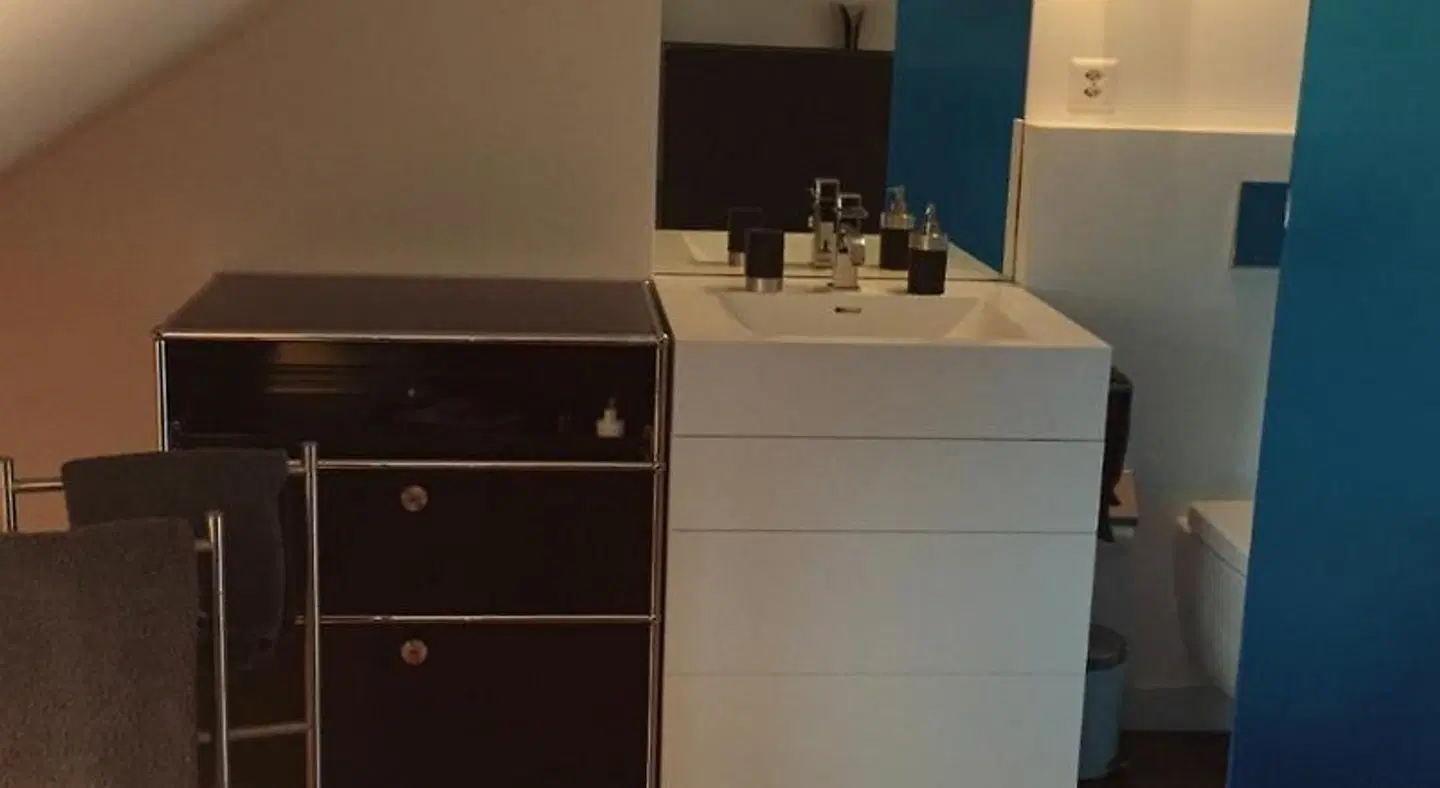 Tomsi ROOM_EXAMPLE