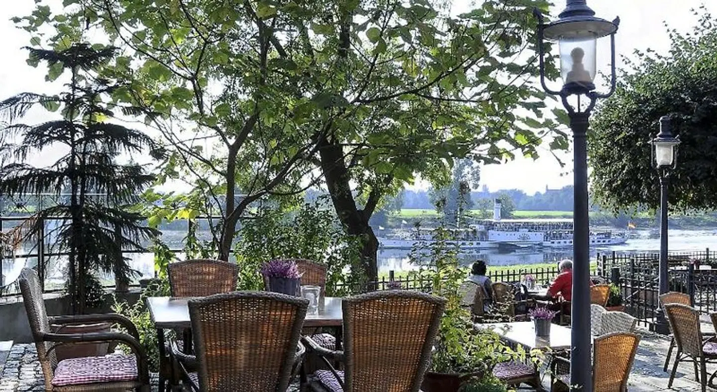 Elbterrasse Wachwitz Terrasse