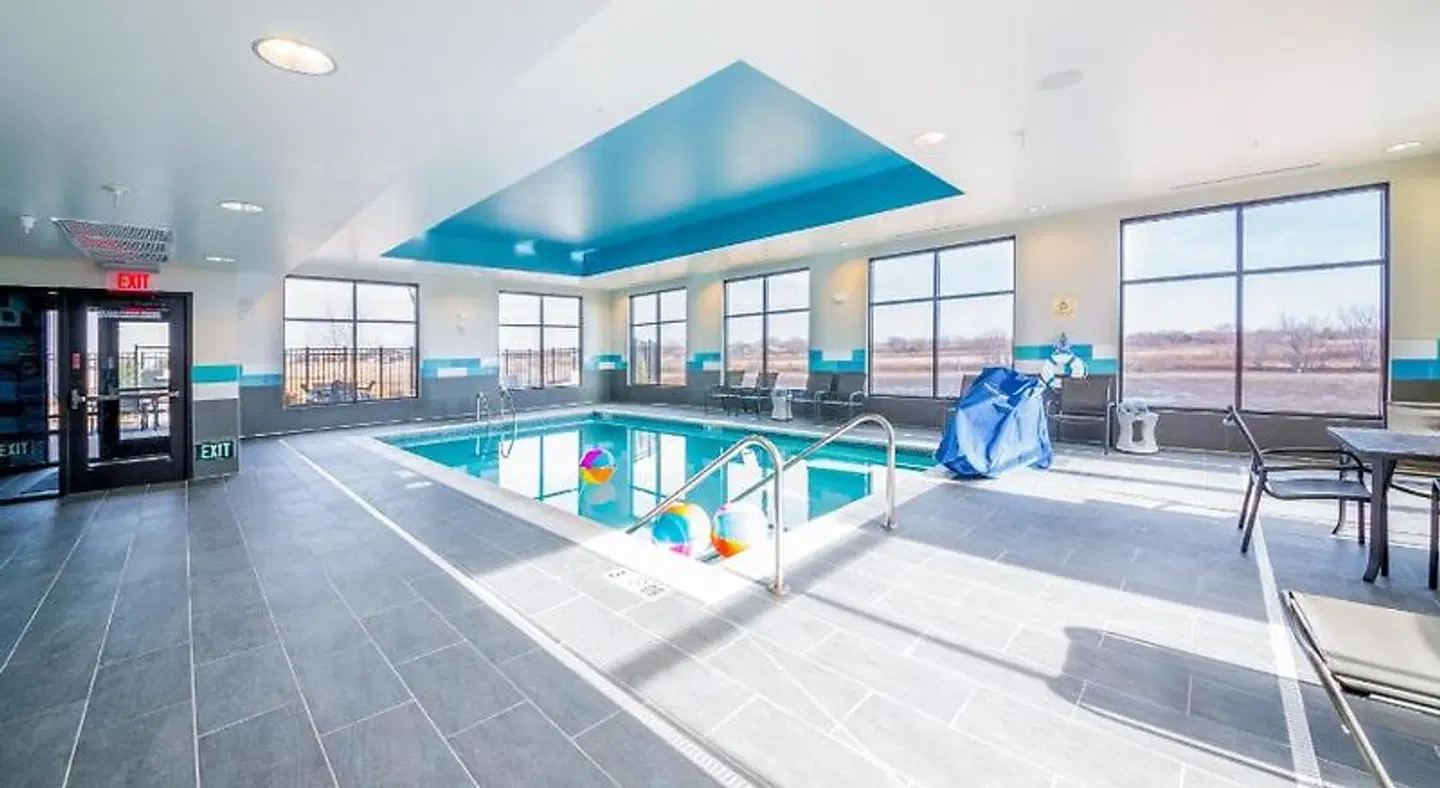 Hampton Inn Wichita Northwest Hallenbad
