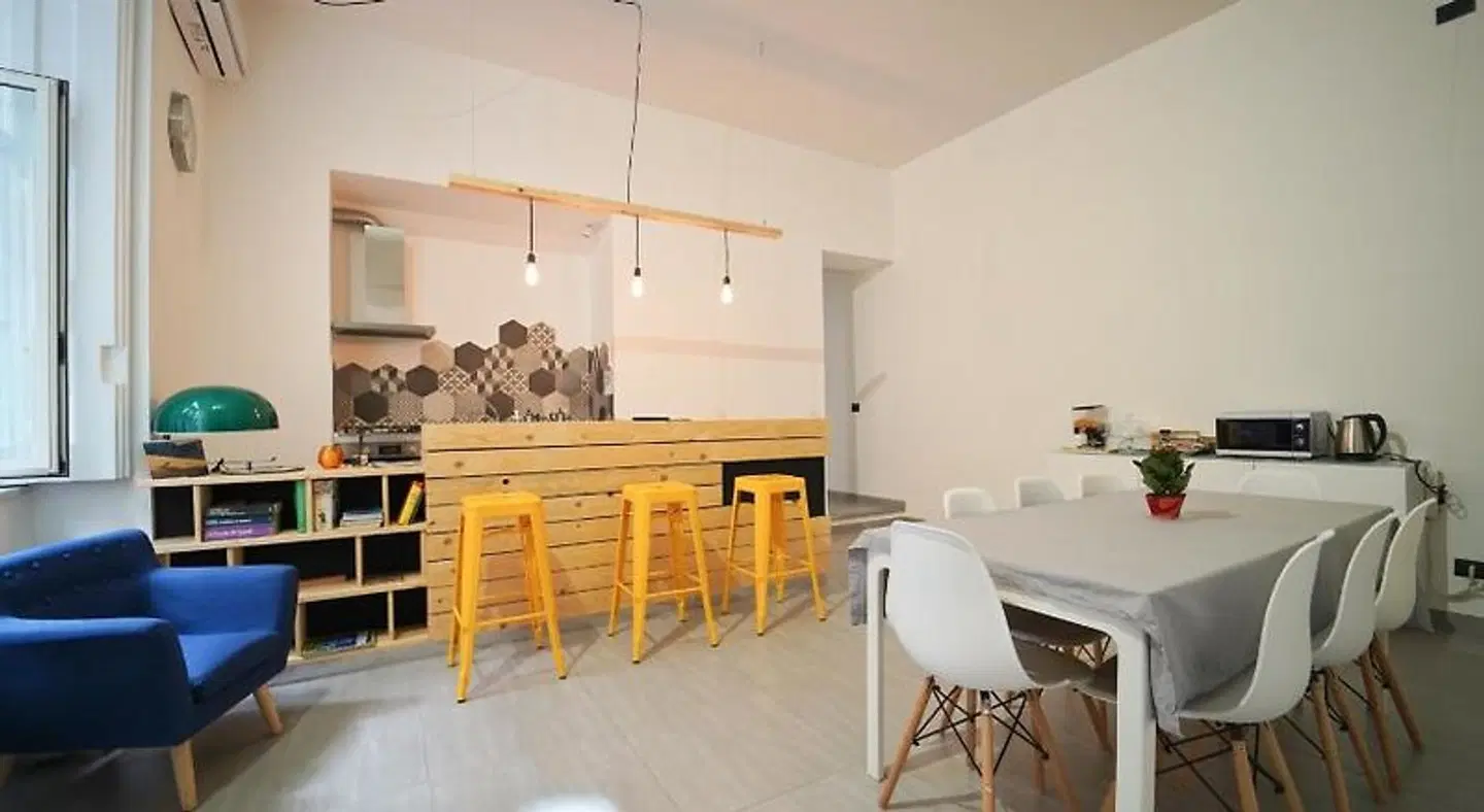Neapolitan Flat B&B Bar
