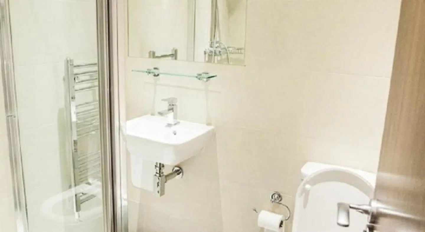 Knaresborough Apartments Badezimmer