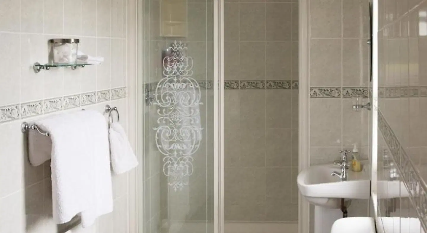 Cahergal Farmhouse B&B Badezimmer