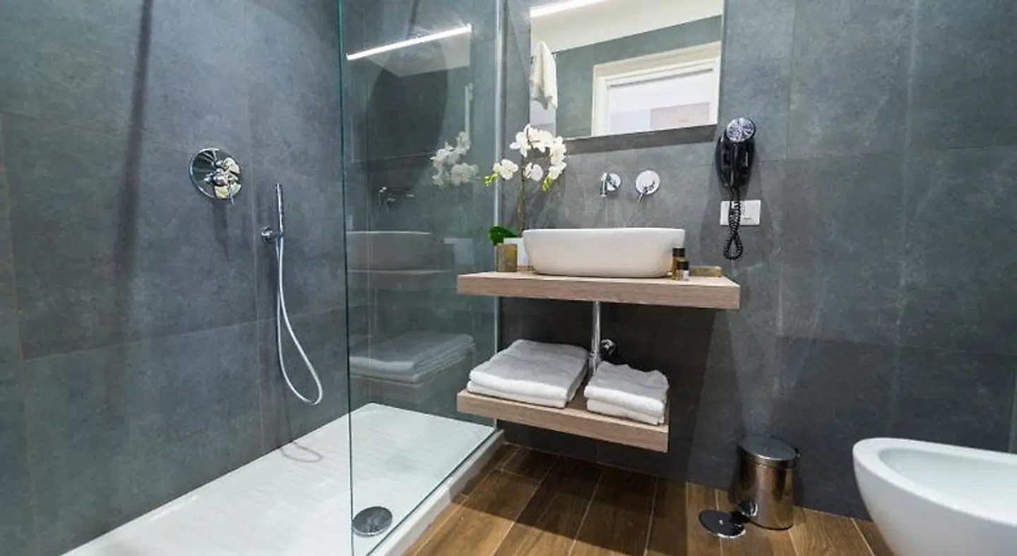 Tiber Bay Suites Trastevere Badezimmer