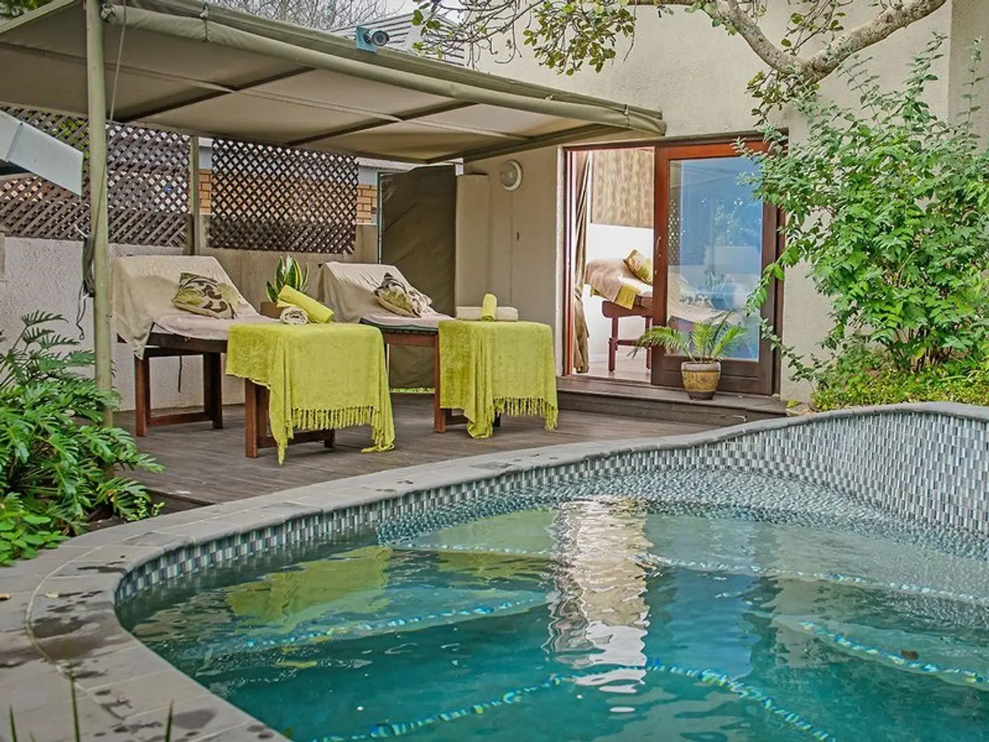Leaves Lodge and Spa Hallenbad