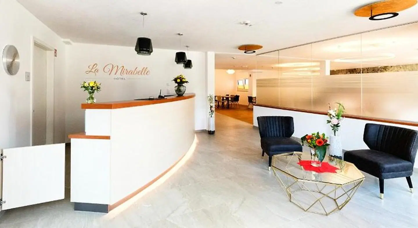 Hotel La Mirabelle Bar