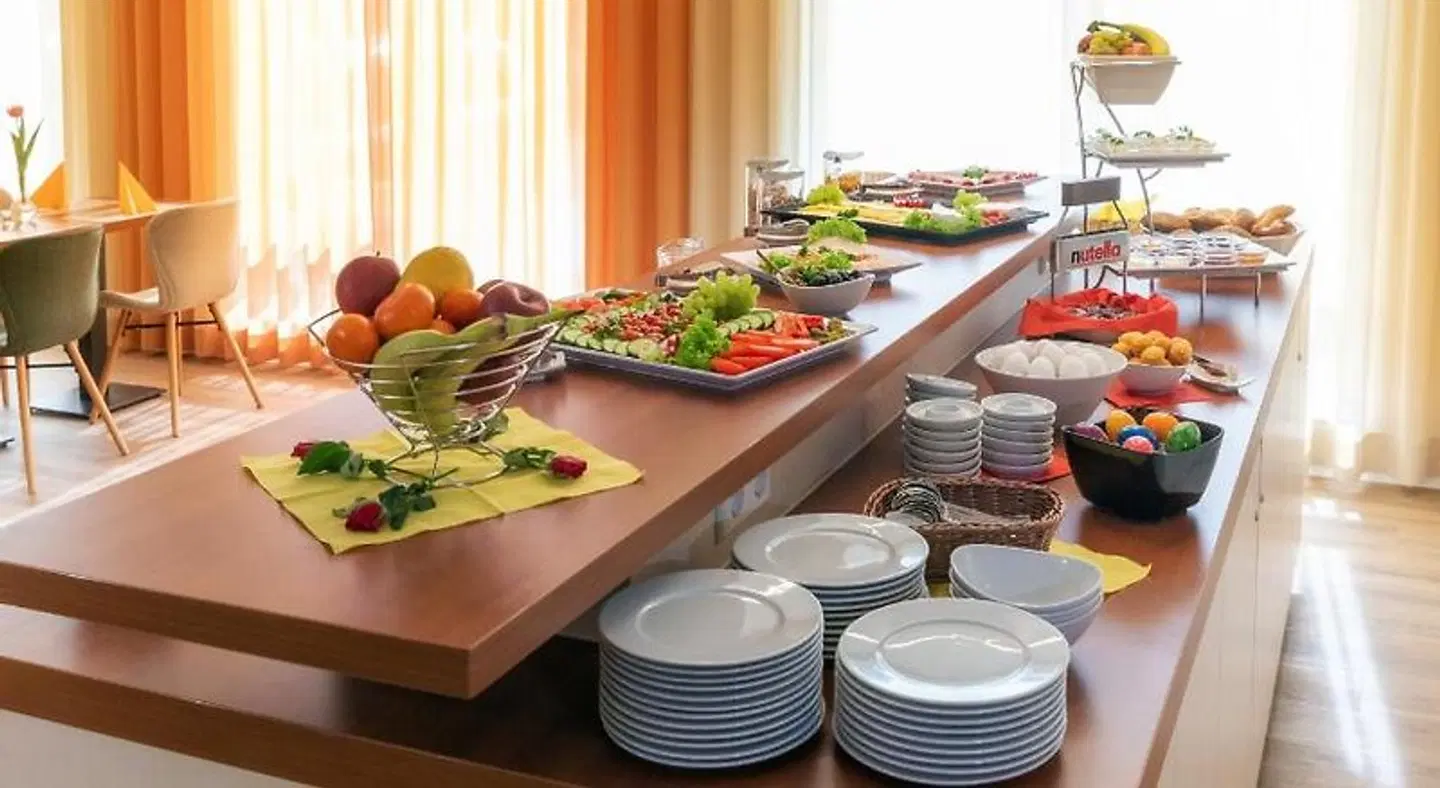 Hotel La Mirabelle Restaurant