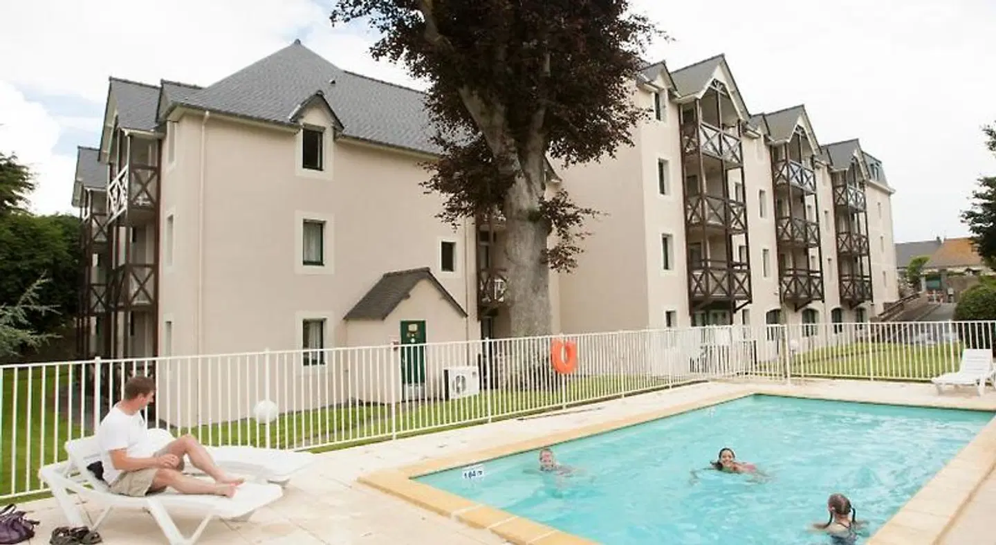 Pierre & Vacances Residence Ty Mat OUTDOOR_POOL