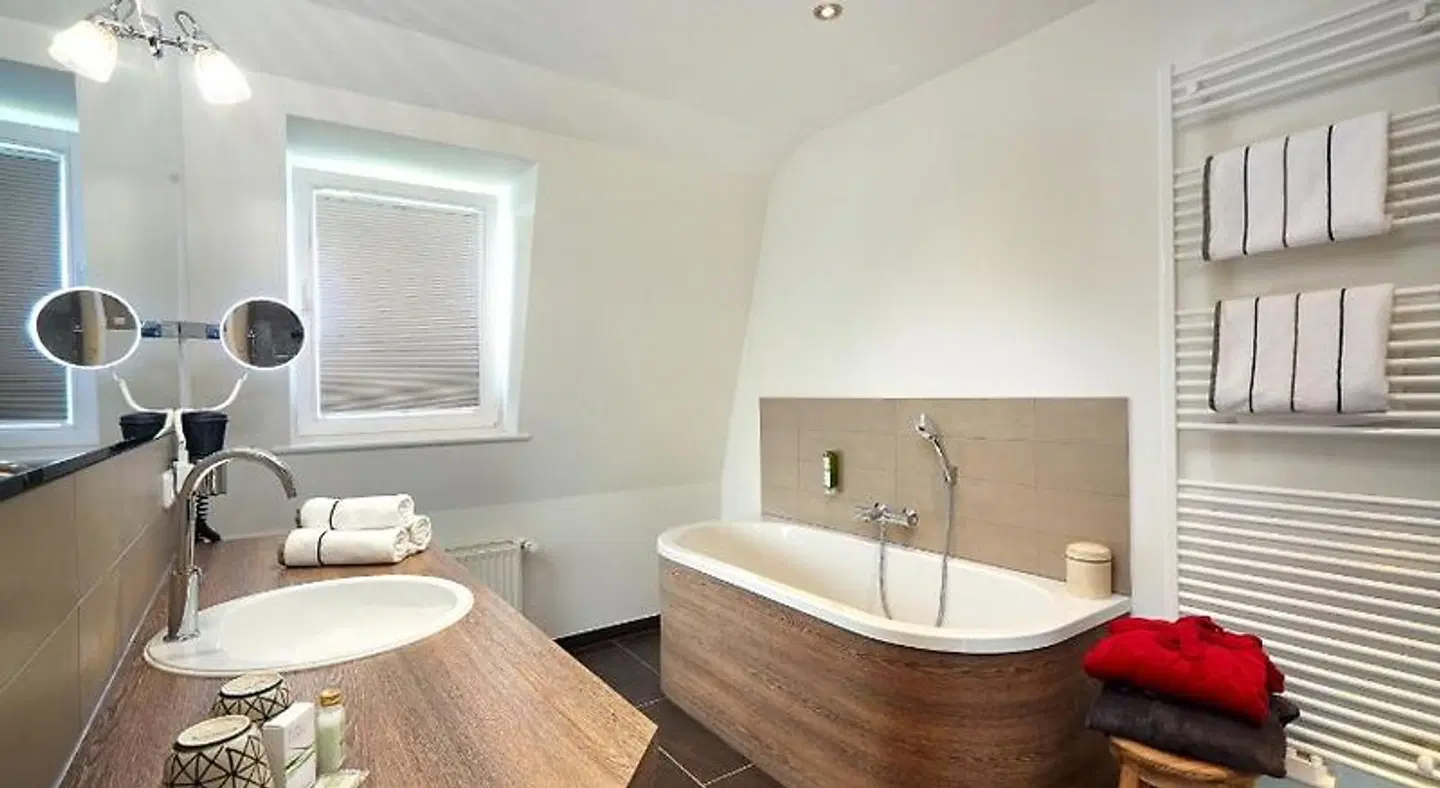 Schloß & Park Kaarz Badezimmer