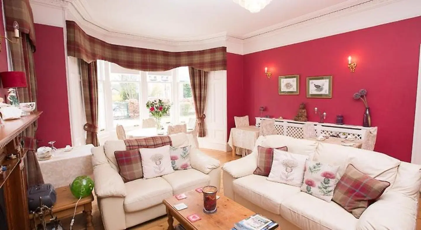 Chrialdon House Bar
