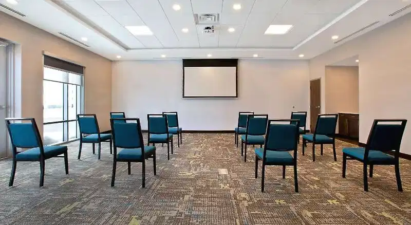 Hampton Inn & Suites Ottawa West – Hotelfoto