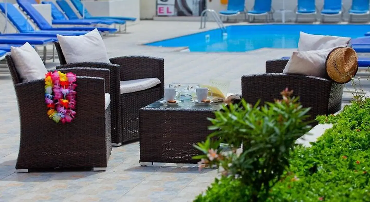 Paloma Hotel Apartments OUTDOOR_POOL