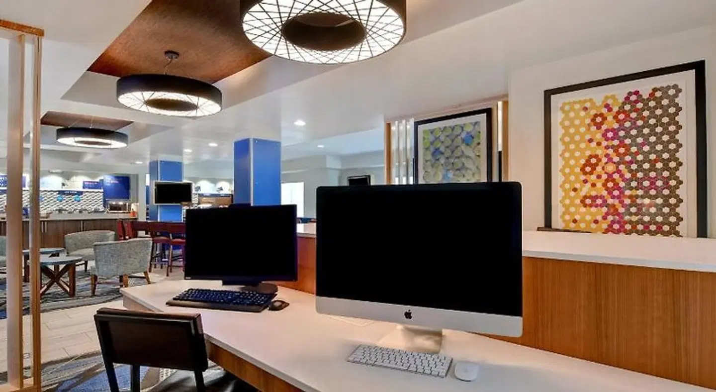 Holiday Inn Express & Suites Anderson-I-85 (Hwy 76, Ex 19b) by IHG LOUNGE_LOBBY