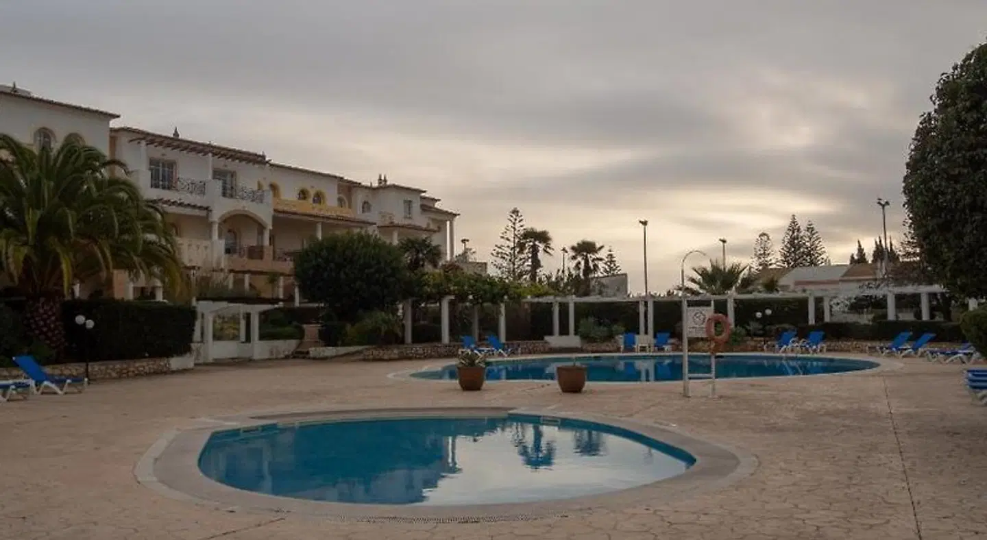 Luz Bay Hotel OUTDOOR_POOL