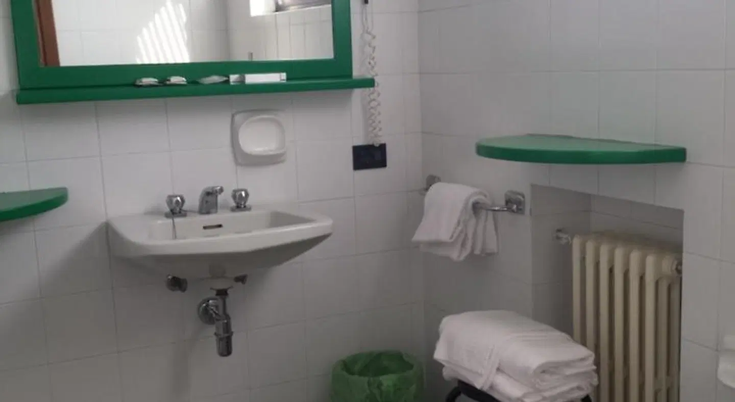 Hotel Stazione Badezimmer