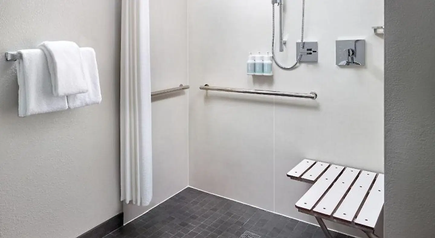 Courtyard by Marriott Nashville Brentwood Badezimmer