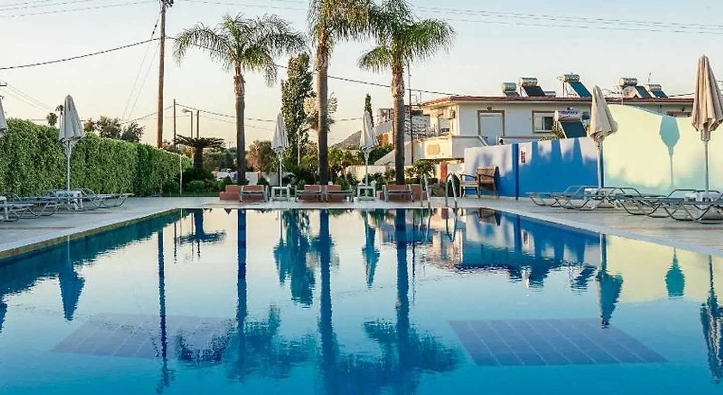 Sun Maris OUTDOOR_POOL