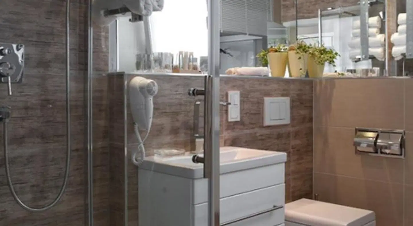 Appart-Hotel REB_ART Badezimmer