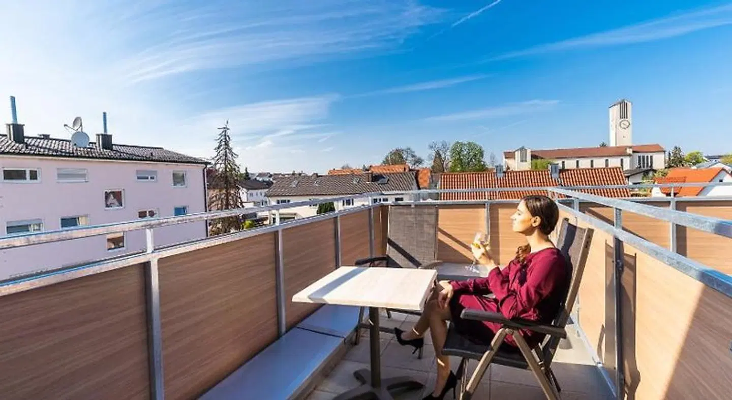 INhouse Wohnen auf Zeit Terrasse